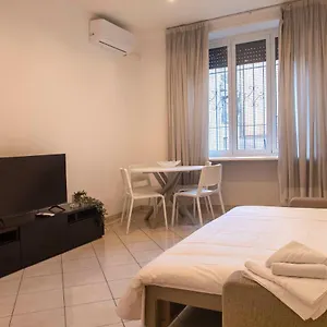Iv House Rome