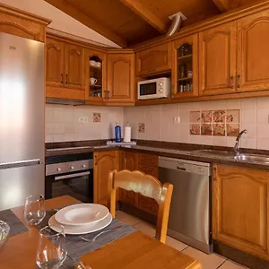 https://casa-helen-villa-with-pool-wifi-smarttv-barbecue.in-canary-islands.com