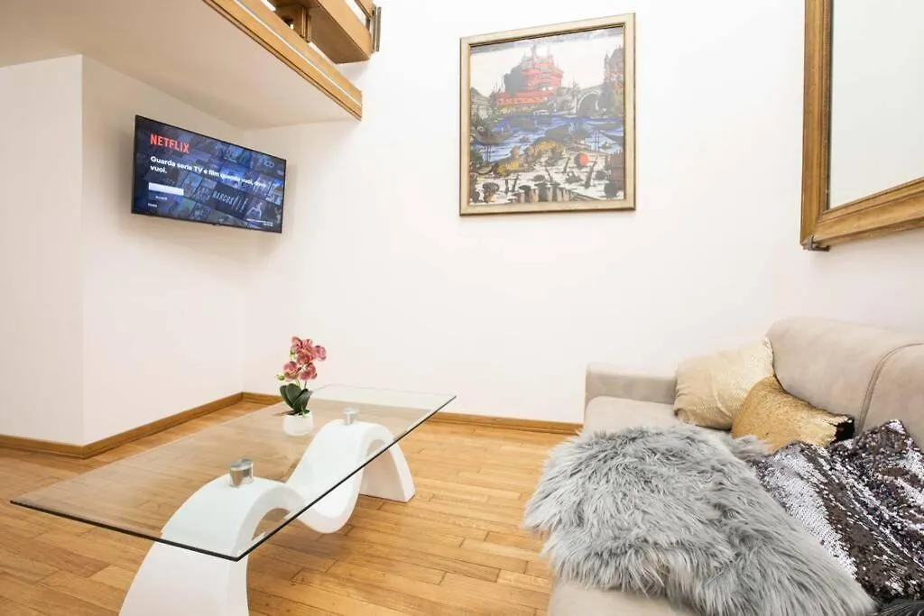 Unforgettable Split Level Jacuzzi Suite Navona - Top Collection Rome
