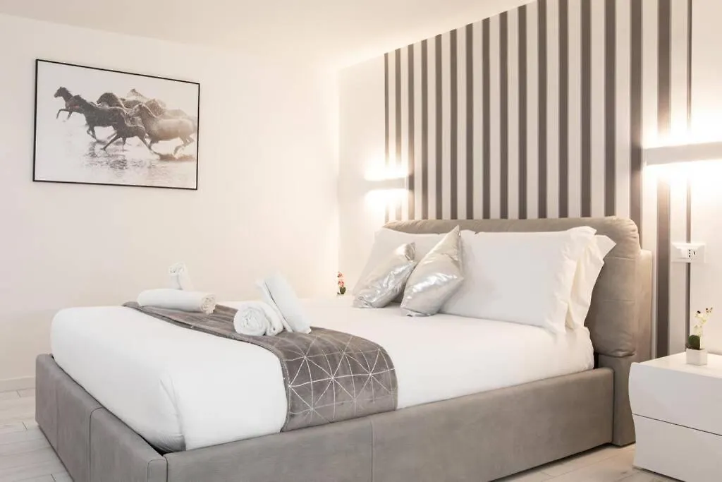 Apartment Unforgettable Split Level Jacuzzi Suite Navona - Top Collection Rome